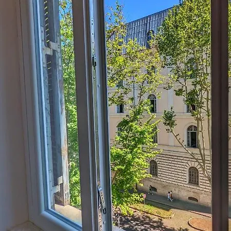 Beatrix House Апартаменты